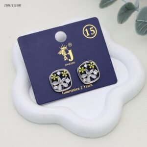 حلق اطار مربع مع ورود ملونة لون فضي