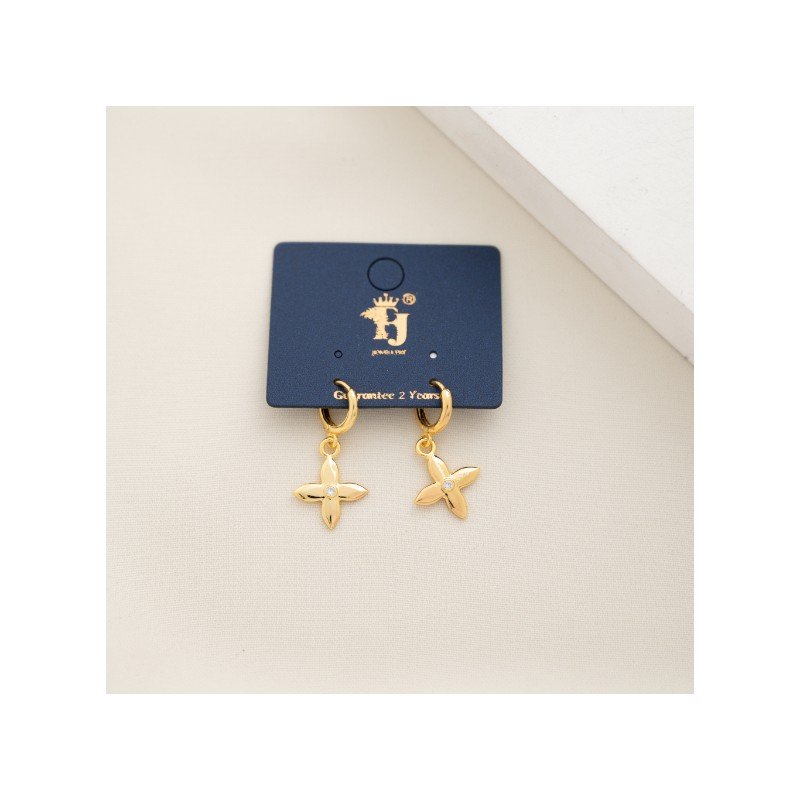 حلق ذهبي بتصميم وردة LV