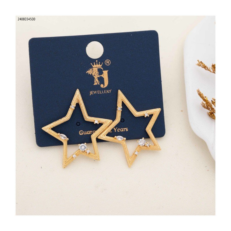 حلق شكل نجمة مع زركون لون ذهبي