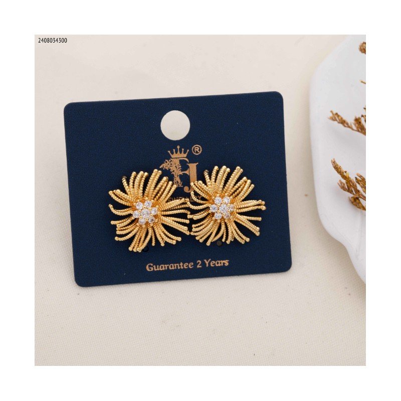 حلق شكل وردة مع زركون لون ذهبي