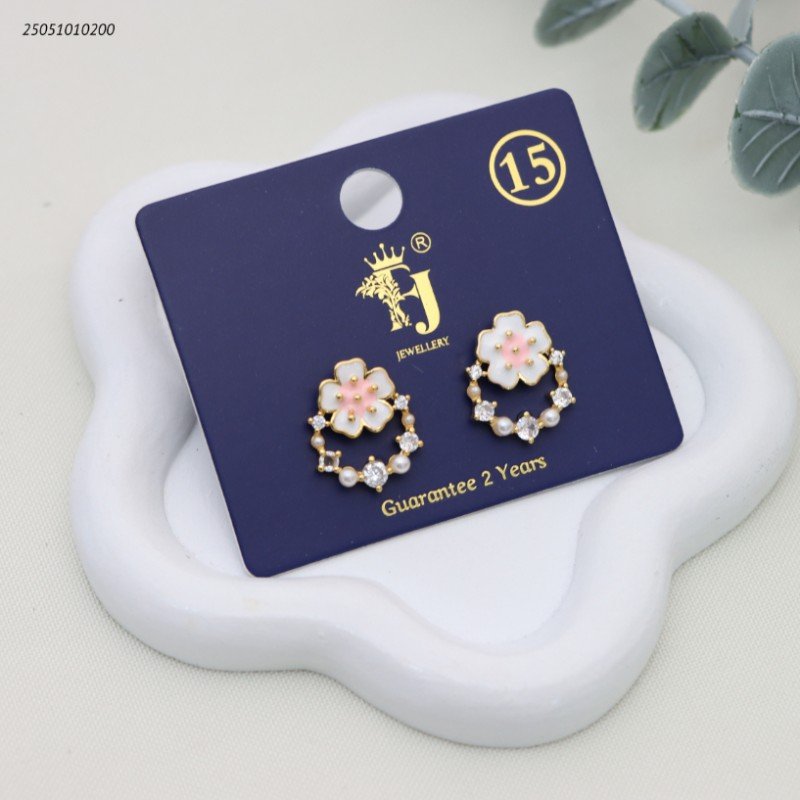 حلق على شكل وردة ملونة لون ذهبي وزهري