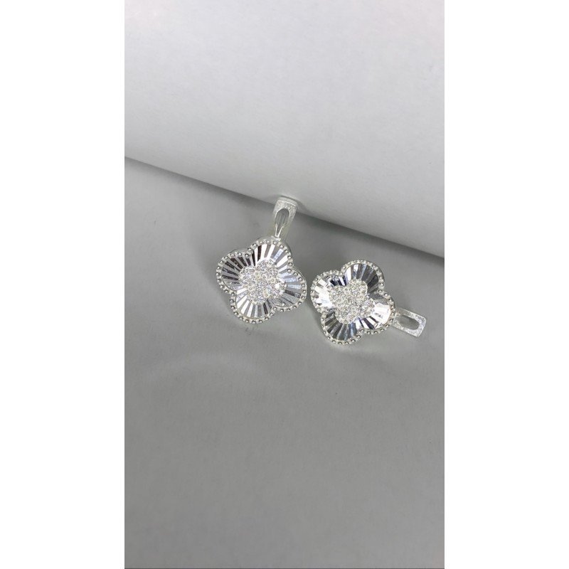 حلق فضة فانكليف عيار 925