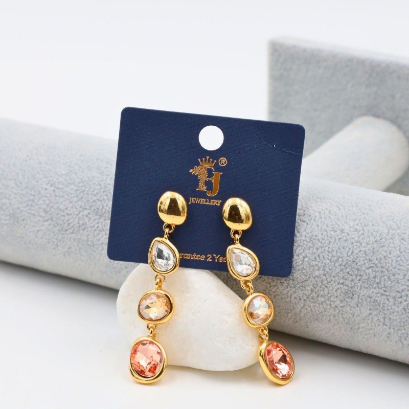 حلق متدلي مع خرزات ملونة لون ذهبي