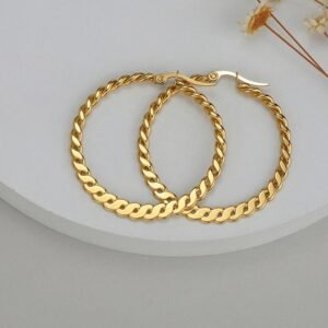 حلق هوبس ذهبي