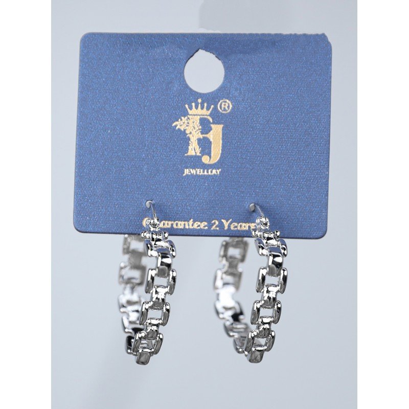 حلق هوبس فضي بتصميم مربع