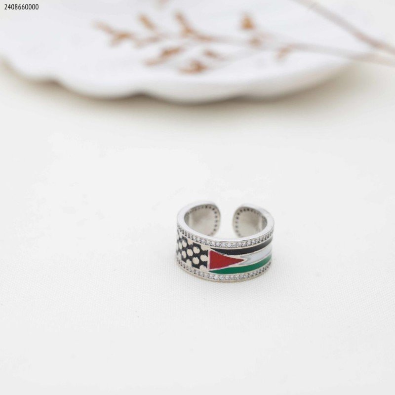 خاتم مع علم فلسطين ونقش كوفية لون فضي