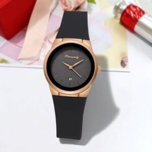 ساعة كوارتز أنيقة للنساء - حزام من السيليكون - لون أسود