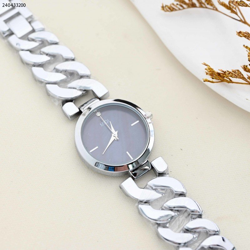 ساعة نسائية دائرية مع حزام معدني لون ذهبي