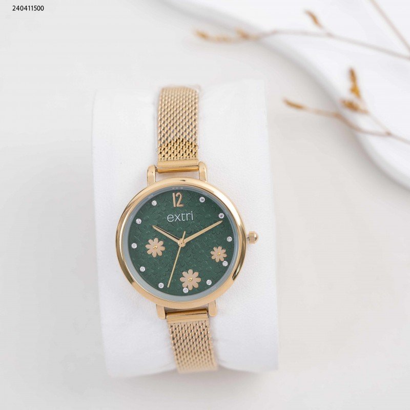 ساعة نسائية دائرية مع حزام معدني لون ذهبي