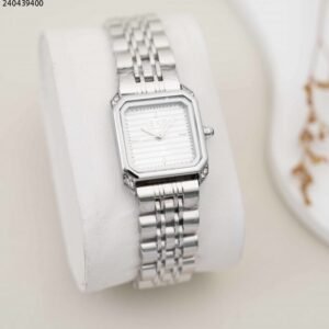 ساعة نسائية دائرية مع حزام معدني لون ذهبي واخضر