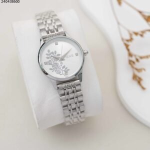 ساعة نسائية دائرية مع حزام معدني لون فضي