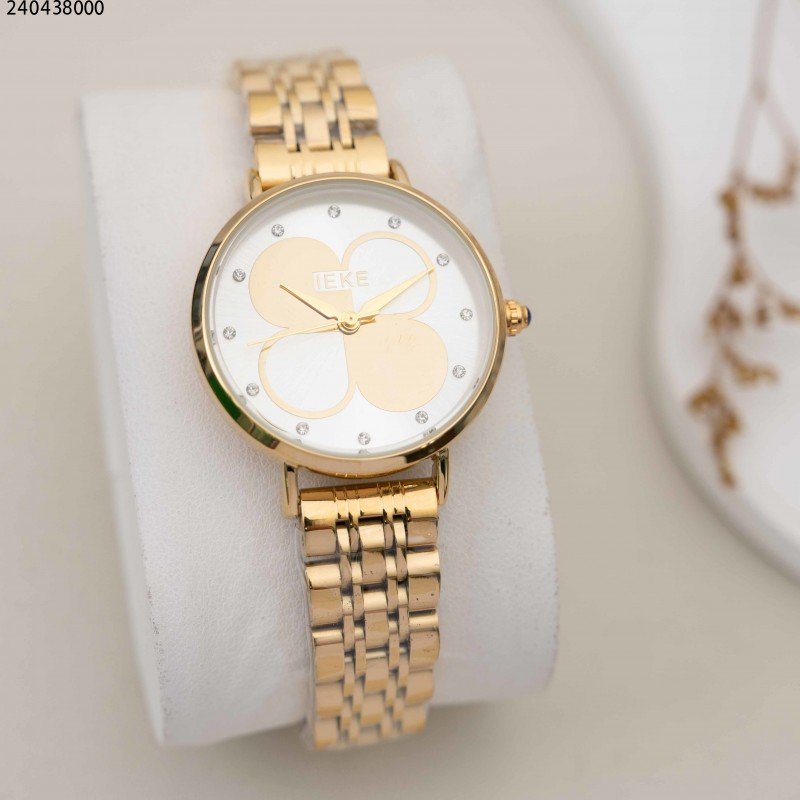 ساعة نسائية دائرية مع حزام معدني لون فضي