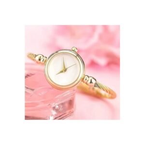 ساعة يد بسوار ذهبي أنيق للنساء - تصميم عصري فخم - لون ذهبي مع أرضية بيضاء