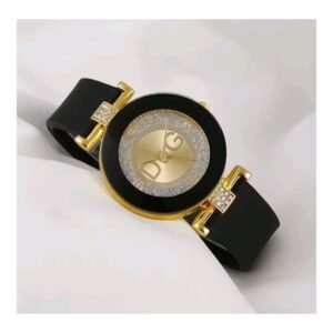 ساعة يد كوارتز دائرية أنيقة للصبايا مع سترس و مصنوعة من حجر الراين - حزام سيليكون - ماركة DQG لون أسود