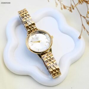 ساعة يد نسائية أنيقة لون ذهبي