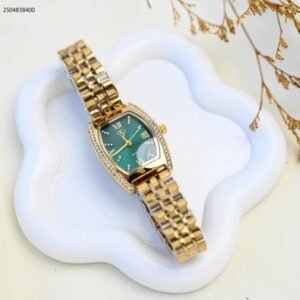 ساعة يد نسائية أنيقة لون ذهبي واخضر