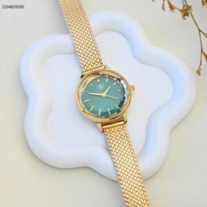 ساعة يد نسائية أنيقة لون ذهبي واخضر
