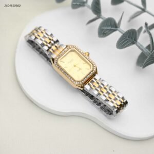 ساعة يد نسائية لون ذهبي وفضي