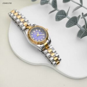 ساعة يد نسائية لون ذهبي وفضي