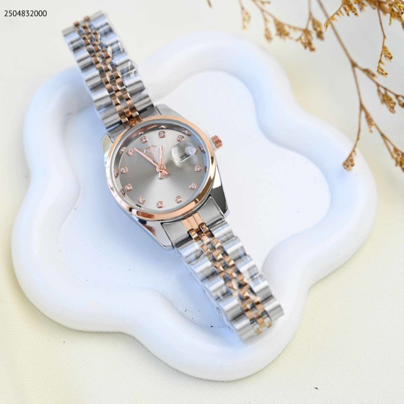 ساعة يد نسائية أنيقة لون فضي و روز جولد