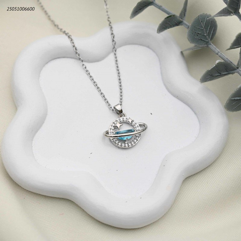 سلسال بتصميم كوكب النجوم وزركون أزرق لامع لون فضي