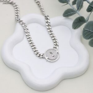 سلسال جنزير مع دائرة عليها زركون لون فضي