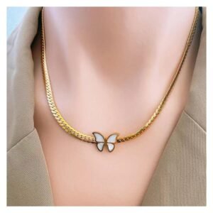 سلسال ذهبي بتصميم فراشة بيضاء