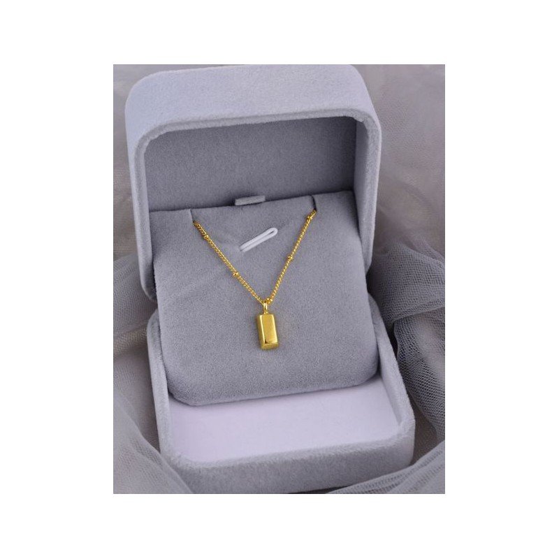 سلسال ذهبي بتصميم مستطيل