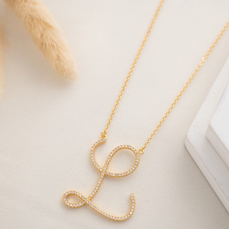 سلسال ذهبي زركون بتصميم حرف L