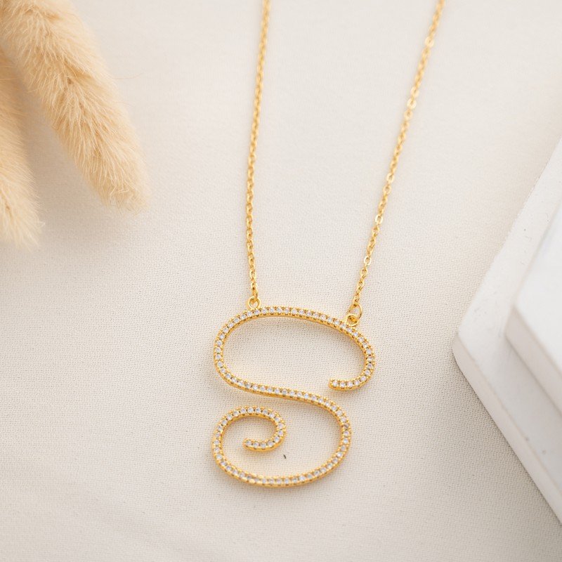 سلسال ذهبي زركون بتصميم حرف S