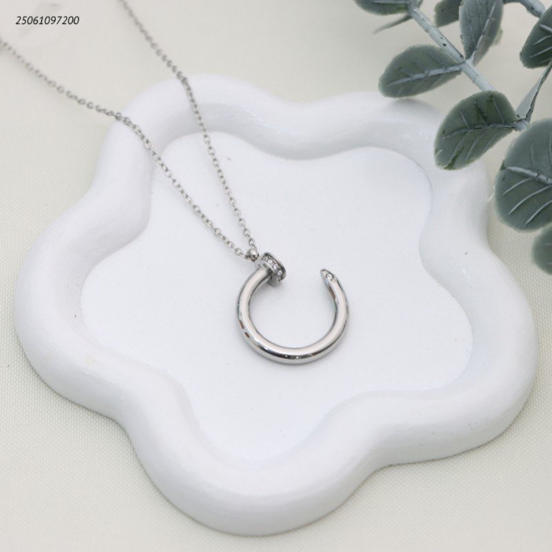 سلسال شكل مسمار دائري لون فضي