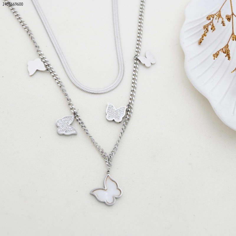 سلسال طبقتين جلد أفعى مع فراشات لون فضي