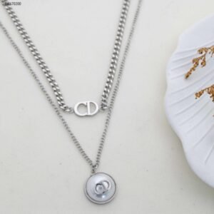 سلسال طبقتين مع تعليقة دائرية لون فضي