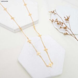 سلسال طويل بتصميم وردات طبقتين لون ذهبي