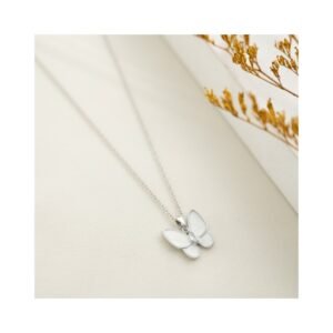 سلسال فضي بتصميم فراشة لون أبيض