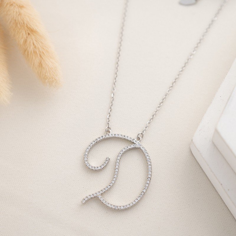 سلسال فضي زركون بتصميم حرف D