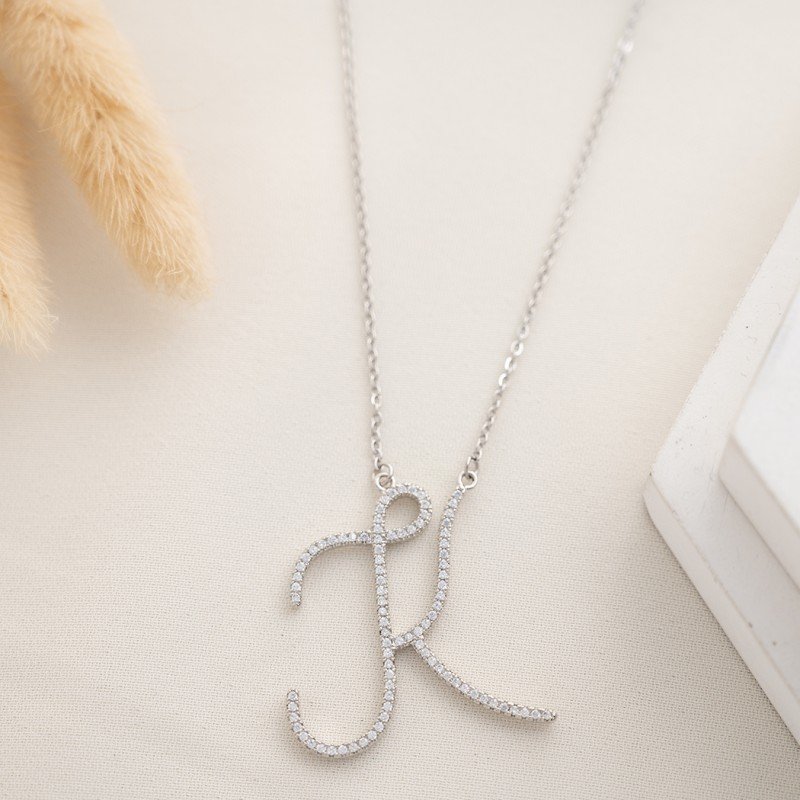 سلسال فضي زركون بتصميم حرف K