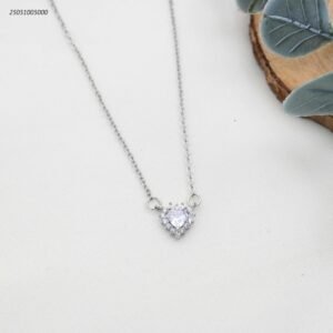 سلسال قلب لامعة مرصعة بالزركون الأنيق لون فضي