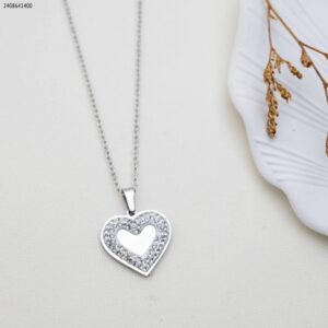 سلسال قلب مع زركون لون فضي