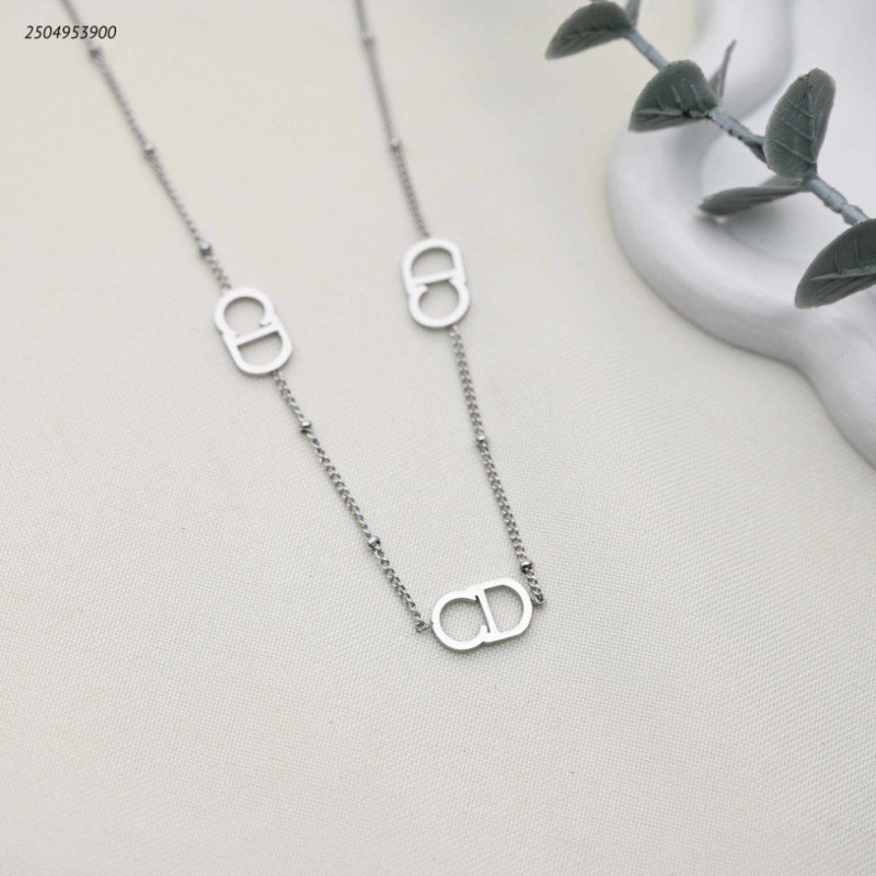 سلسال ماركة طويل حرفي C D متداخلين لون فضي