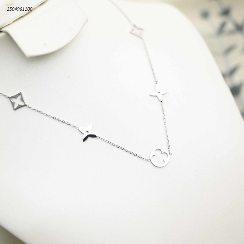 سلسال ماركة طويل لون فضي