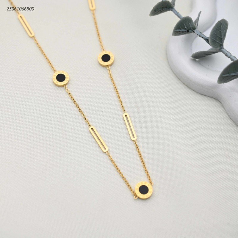 سلسال ماركة طويل مع زركون لون ذهبي