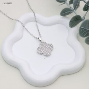 سلسال ماركة وردة رباعية مع زركون لون فضي