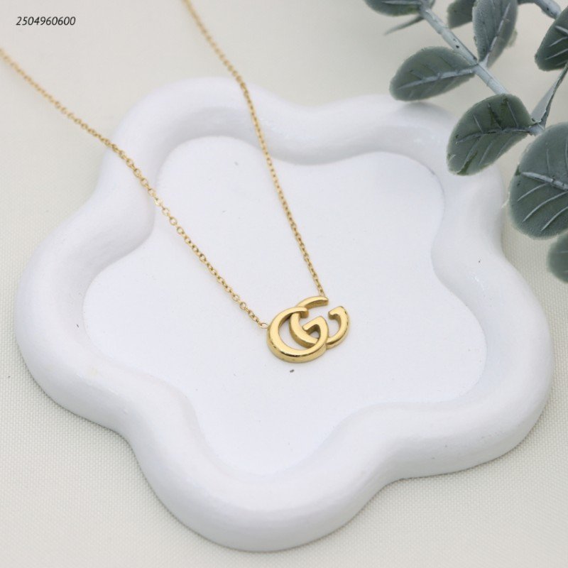 سلسال ماركة+حروف GGمتداخلة لون ذهبي