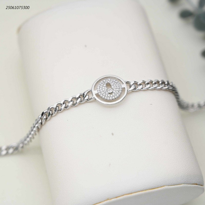 سوار جنزير مع دائرة عليها زركون لون فضي