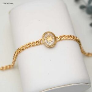 سوار جنزير مع شكل بيضاوي ماركة مع زركون لون ذهبي