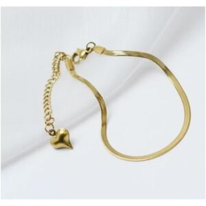 سوار ذهبي بتصميم جلد أفعى