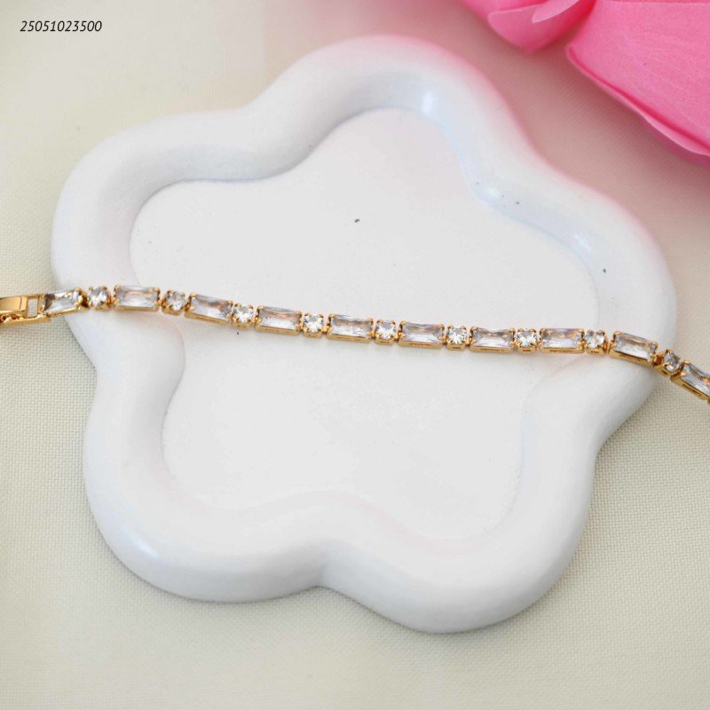 سوار زركون شكل مستطيل و دائرة متتالي لون ذهبي