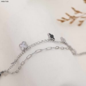 سوار طبقتين مع ورد البرسيم لون فضي