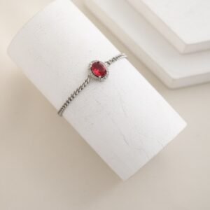 سوار فضي بتصميم بيضاوي لون زهري